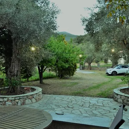 Villa Skopelos * سكوبيلوس تاون